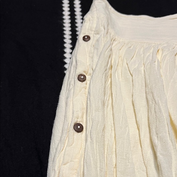 Cream Ruffled Women's Skirt - Picture 2 of 5